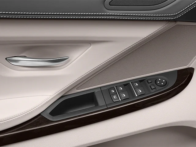 Used 2014 Silver BMW 640i Gran Coupe image 17