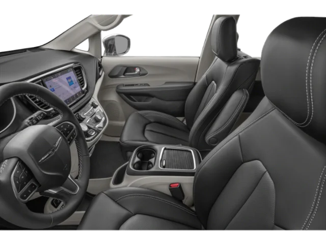 Used 2024 Bright White Clearcoat Chrysler Select image 9