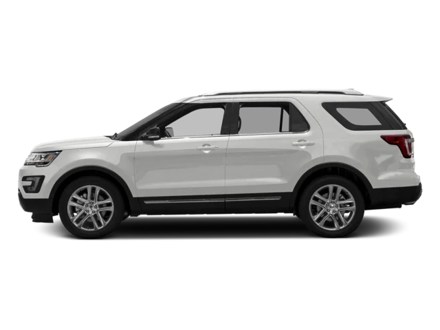 Used 2017 White Ford XLT image 3