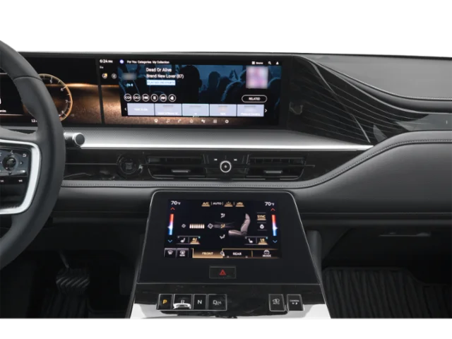 New 2027 RADIANT WHITE INFINITI Luxe 4WD image 15
