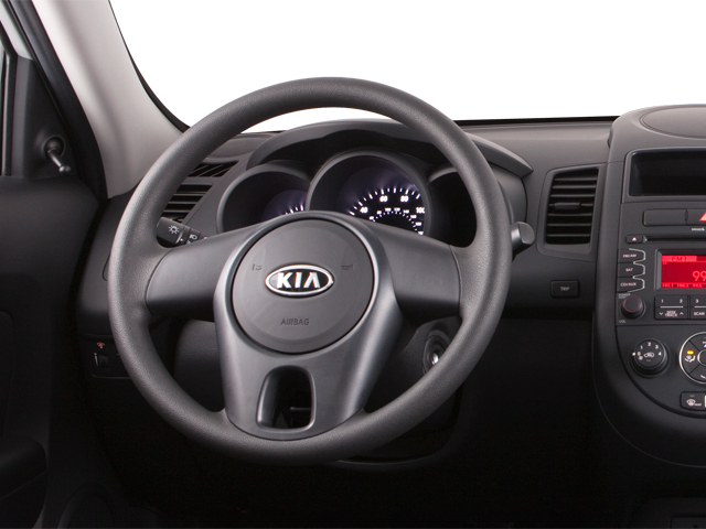 Used 2013 Shadow Pearl Metallic Kia Base image 4