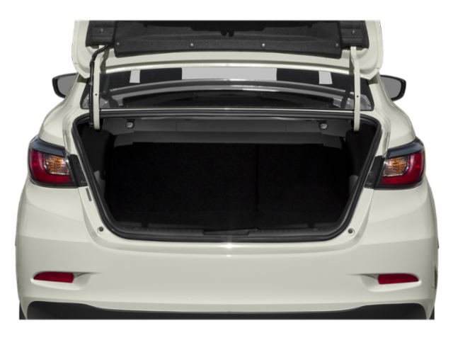 Used 2019  Toyota XLE image 12