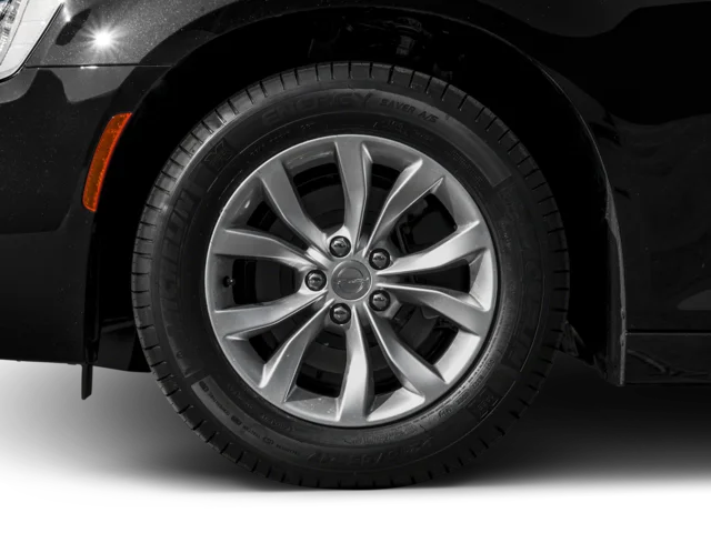 Used 2017 Gray Chrysler Limited RWD image 9