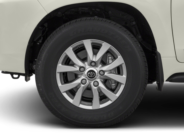 Used 2018 White Toyota Base image 8