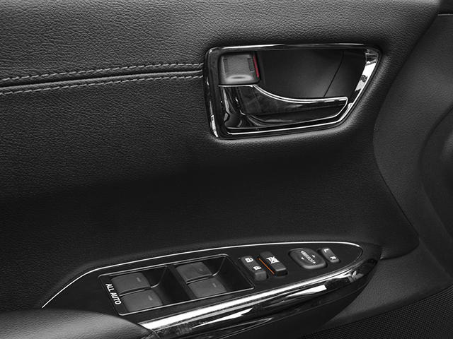 Used 2013 Black Toyota XLE Touring image 17