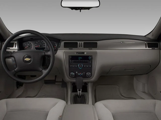 Used 2008 Silver Chevrolet LS image 11