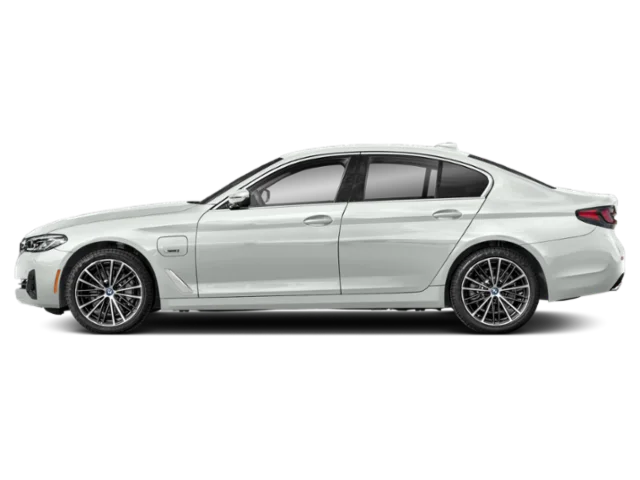 Used 2023 White BMW 530e iPerformance image 4