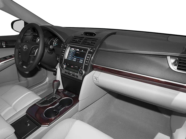 Used 2013 Red Toyota XLE image 14