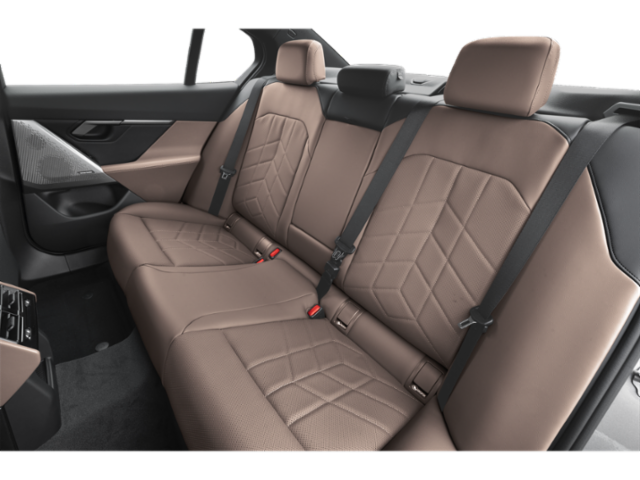 2026 BMW 5 Series 550e xDrive photo 2