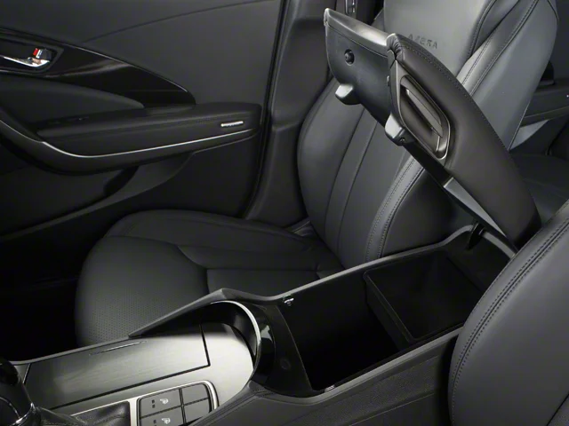 Used 2013 Smoke Gray Metallic Hyundai Base image 20