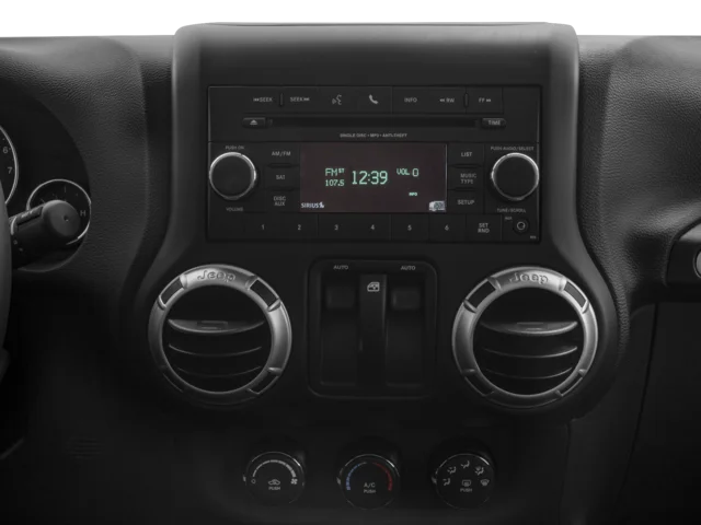 Used 2018 Bright White Clearcoat Jeep Sahara image 7