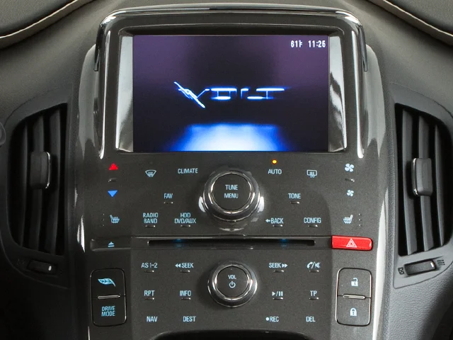 Used 2013 Silver Chevrolet Base image 7