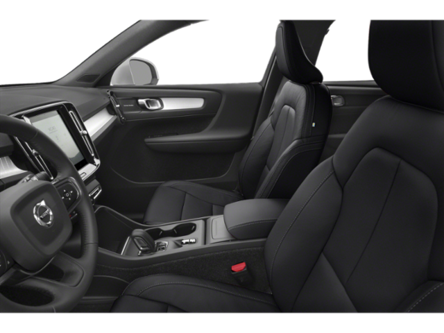 Used 2021 Black / Stone Volvo Momentum image 7