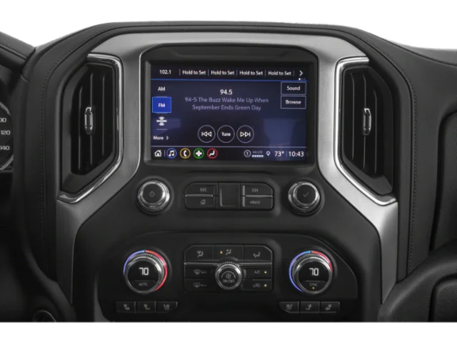 Used 2022 White GMC SLT image 7