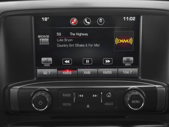 Used 2015 Bronze Alloy Metallic GMC SLT image 9