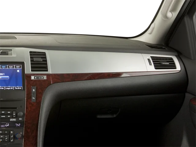Used 2010 WHITE DIAMOND TRICOAT Cadillac Premium image 16