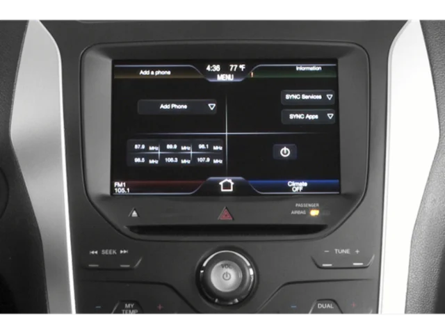 Used 2015  Ford XLT image 9