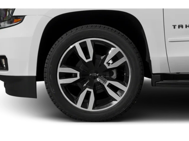 Used 2019 White Chevrolet LT image 8