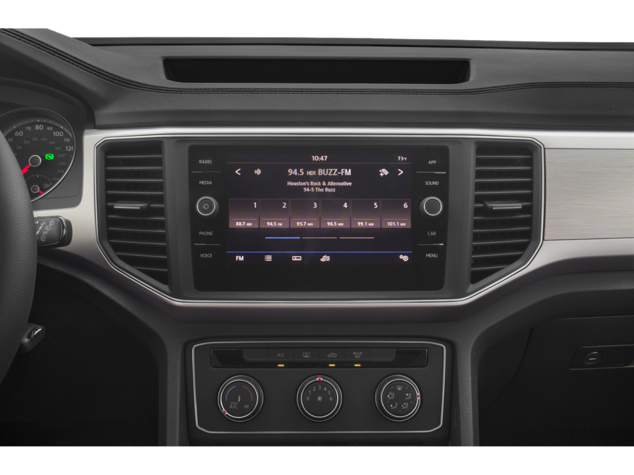 Used 2019 Silver Volkswagen Y image 7