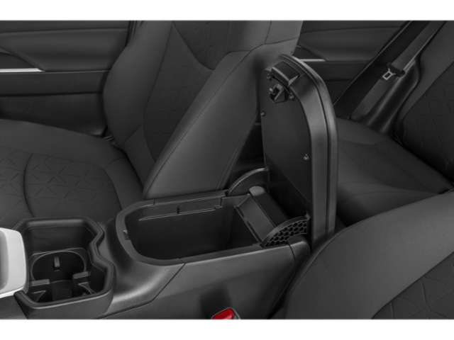 Used 2025 Pearl Toyota XLE Premium image 13
