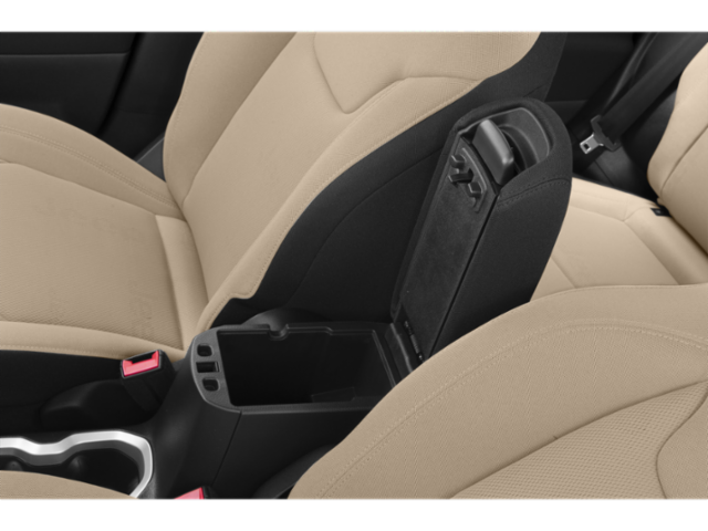 Used 2018 Hypergreen Clearcoat Jeep Latitude image 12