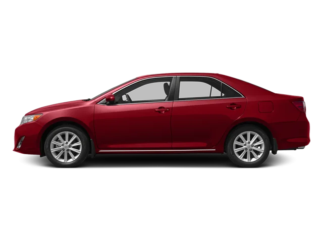 Used 2013 Red Toyota XLE image 3