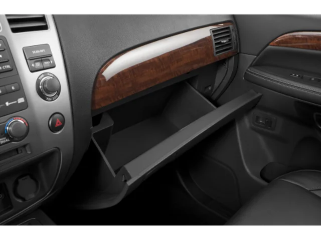 Used 2015 Magnetic Black Nissan Platinum image 13