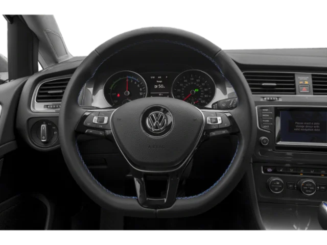 Used 2015 White Volkswagen SEL Premium image 4