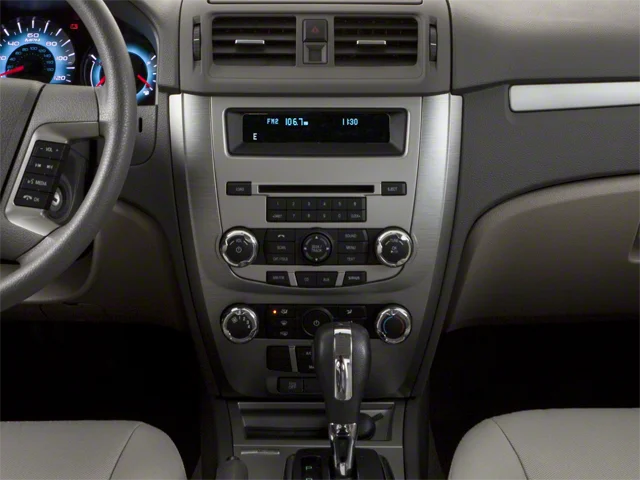 New 2010 Gray Ford SEL image 9