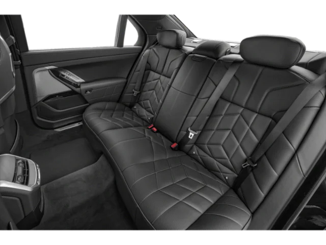 New 2026 Dk. BMW 750e xDrive image 13