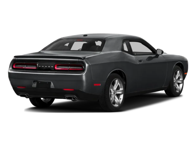 Used 2016  Dodge SXT image 2