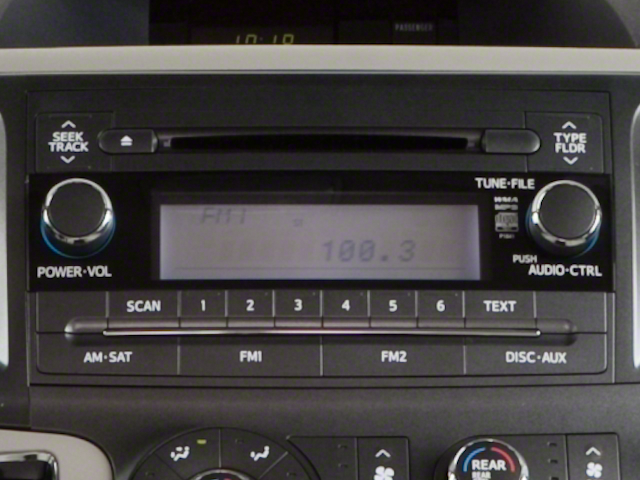 Used 2013 Predawn Gray Mica Toyota XLE image 7