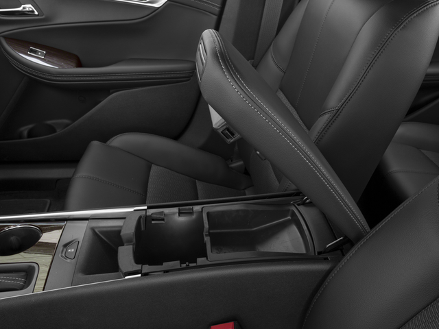 Used 2018 Summit White Chevrolet LT image 15