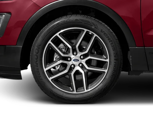 Used 2016 Magnetic Ford Sport image 8