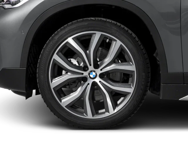 Used 2018 Blue BMW xDrive28i image 11