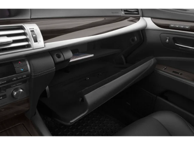 Used 2015 White Lexus 460 Crafted Line image 17