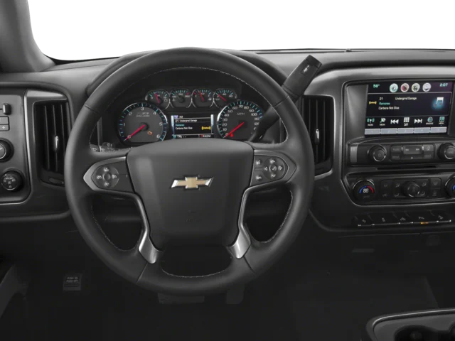 Used 2018 Gray Chevrolet LT image 4
