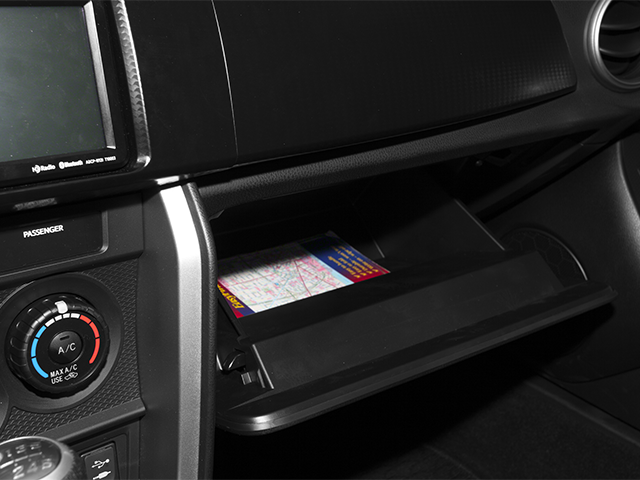 Used 2013 Asphalt Scion Base image 15