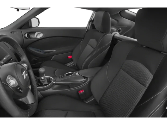 Used 2020 Red Nissan  image 6