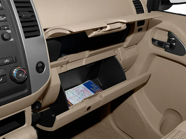 Used 2013 White Nissan S image 13