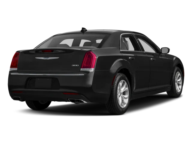Used 2017  Chrysler Limited image 2