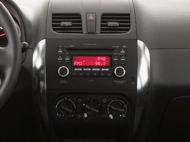 Used 2010 Black Suzuki Base image 9