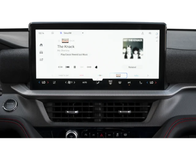 New 2027 Agate Black Metallic Ford ST-Line image 7