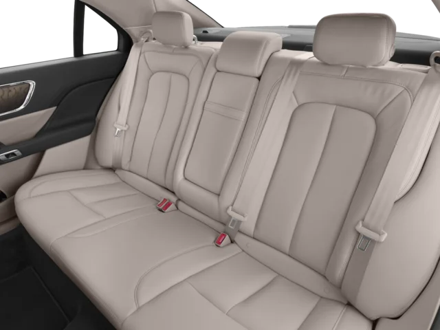 Used 2017 White Lincoln Select image 11