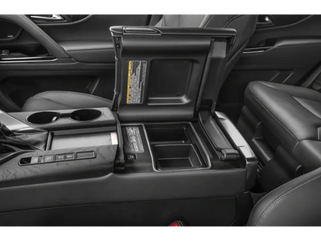 Used 2024 Green Lexus 600 Premium image 14