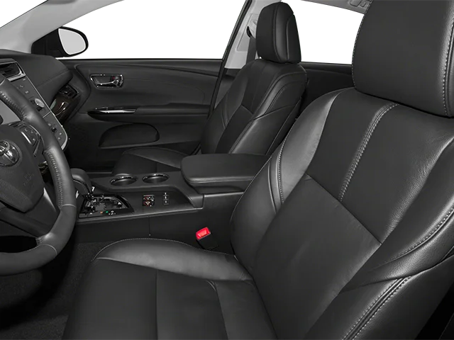 Used 2014 White Toyota XLE image 8