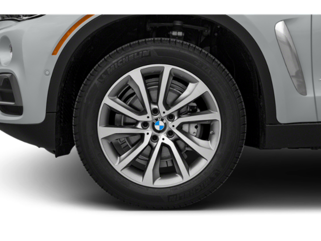 Used 2018 Black Sapphire Metallic BMW xDrive35i image 13