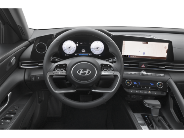 Used 2025 White Hyundai SEL Convenience image 4