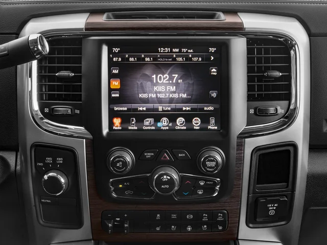 Used 2016  Ram Laramie image 10