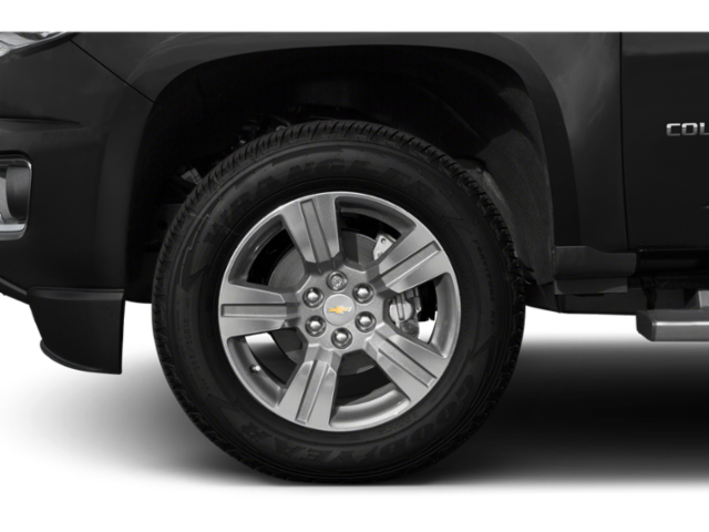 Used 2015 Silver Chevrolet LT image 9